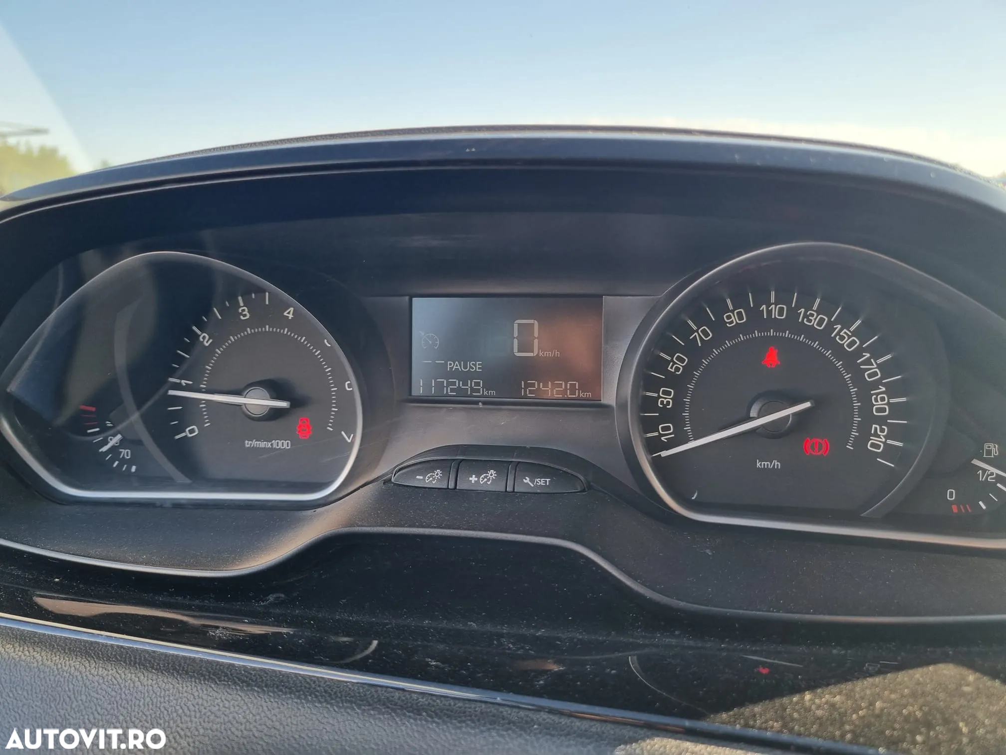 Peugeot 208 1.2 L PureTech Access - 20