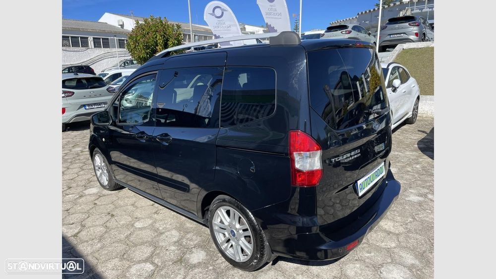 Ford Tourneo Courier 1.0 EcoBoost Titanium - 4
