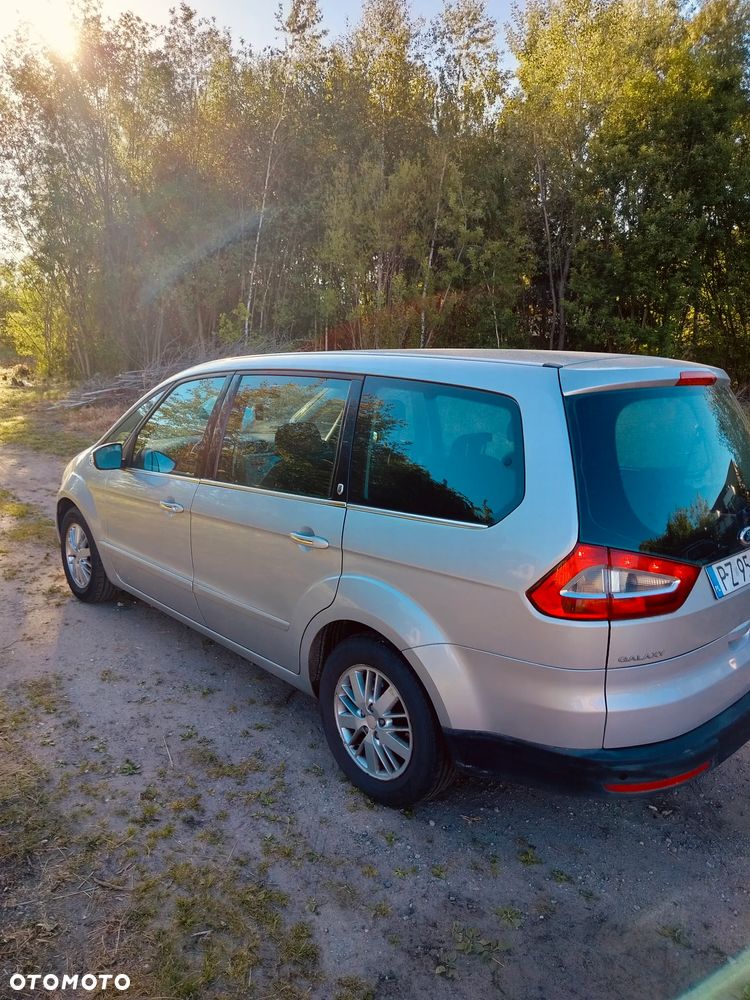 Ford Galaxy 2.0 Ghia - 4