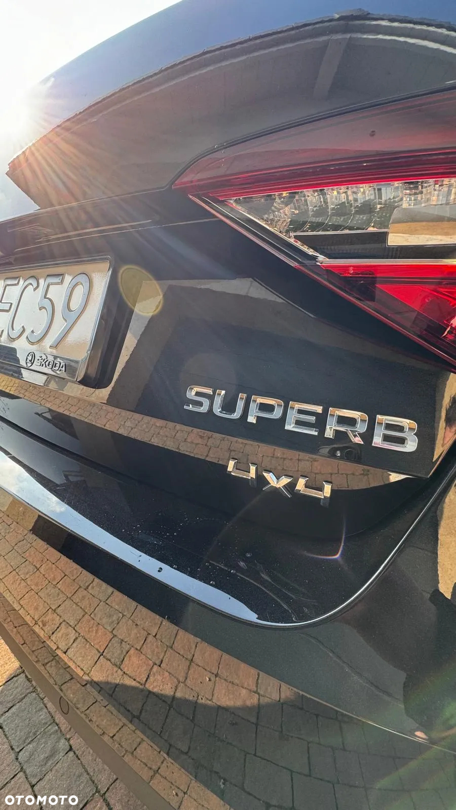 Skoda Superb 2.0 TDI SCR 4x4 L&K DSG - 4