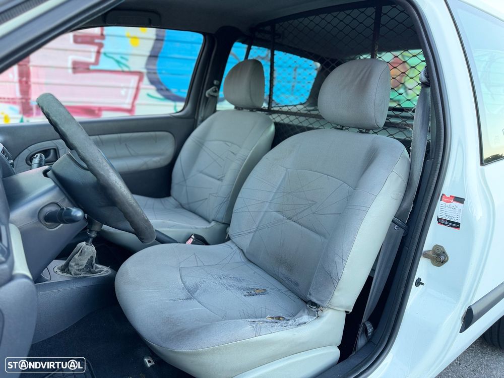 Renault Clio 1.5 DCI - 10