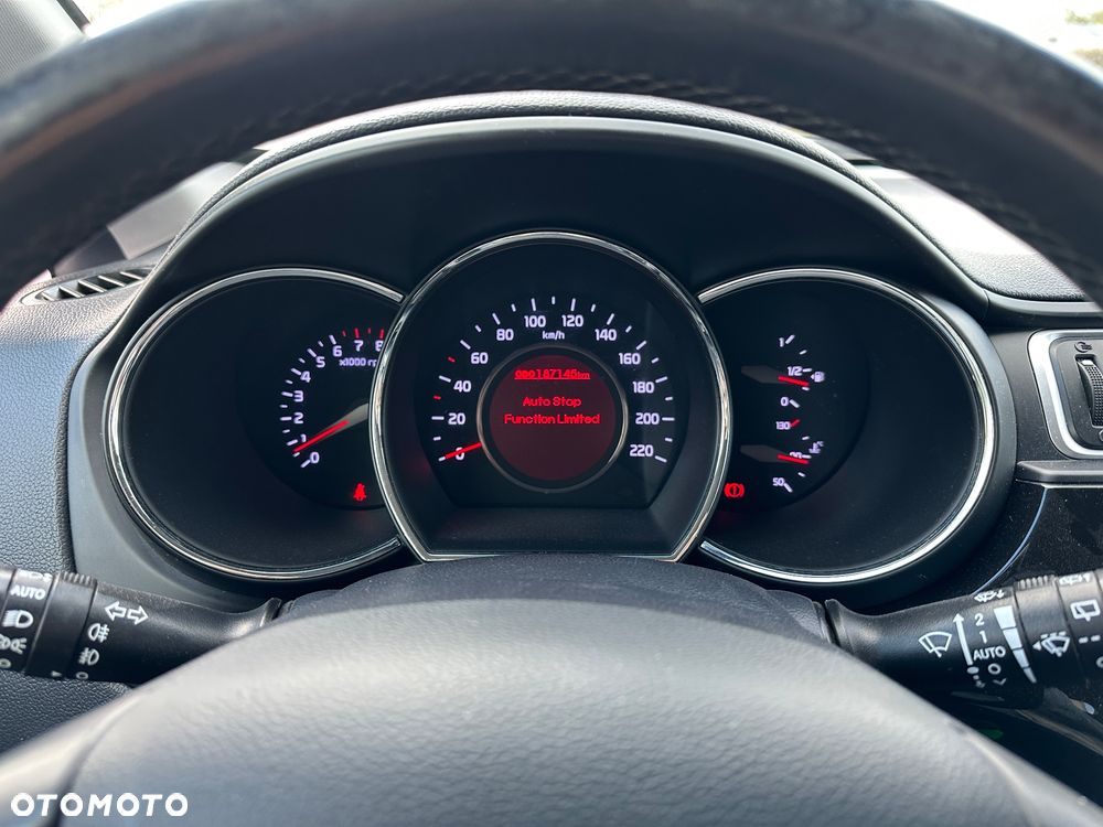 Kia Rio - 16