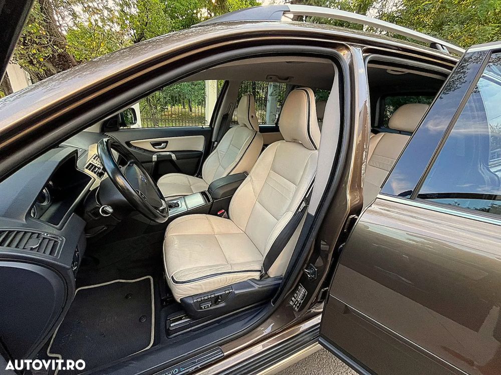 Volvo XC 90 D5 AWD Geartonic RDesign - 5