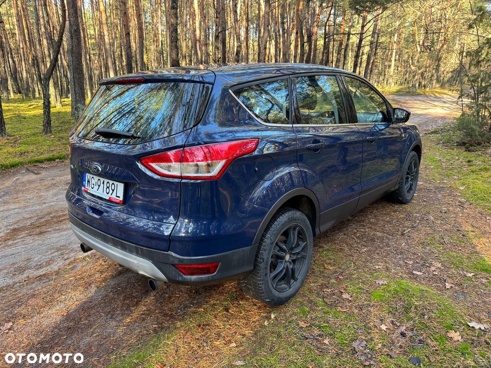 Ford Kuga - 4