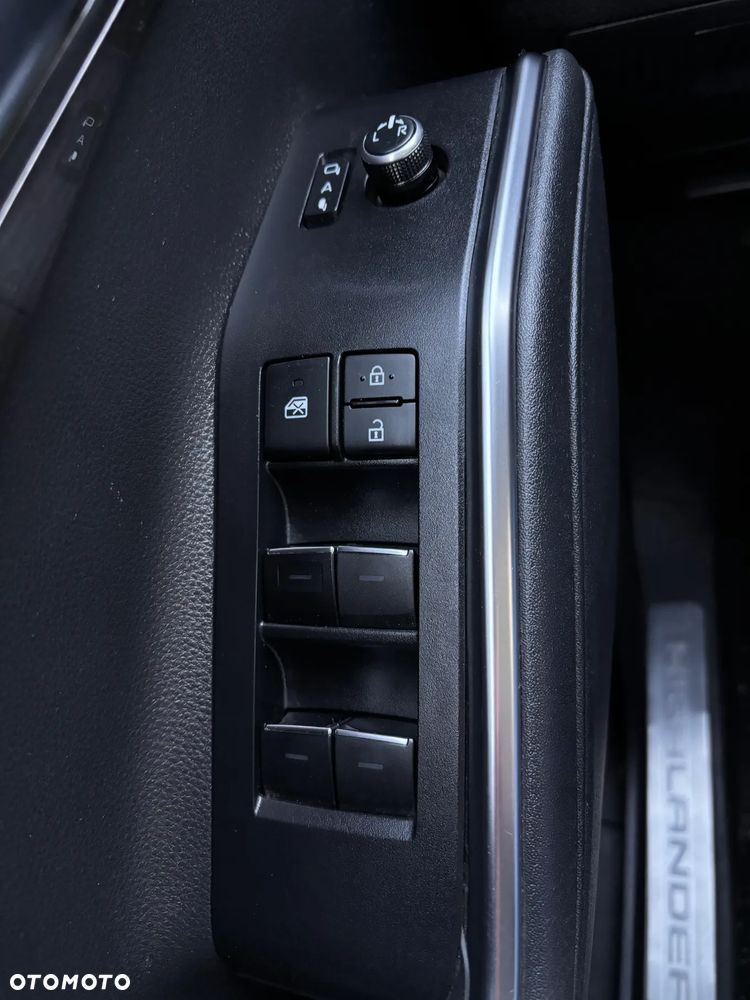 Toyota Highlander 2.5 Hybrid Executive - 15