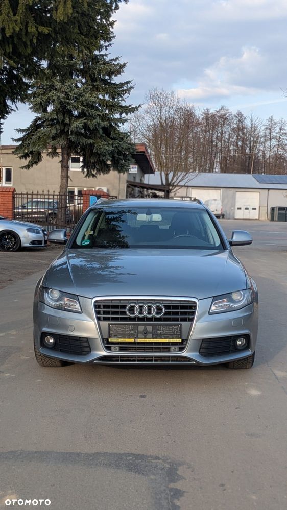 Audi A4 Avant 2.0 TDI DPF Ambiente - 1