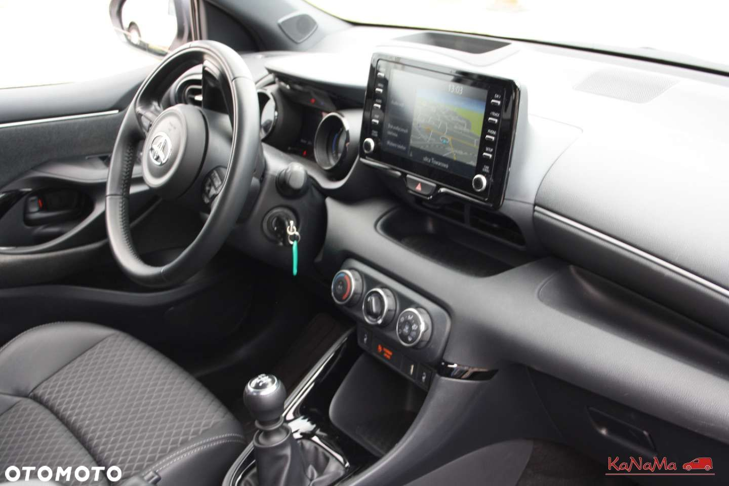 Toyota Yaris - 18