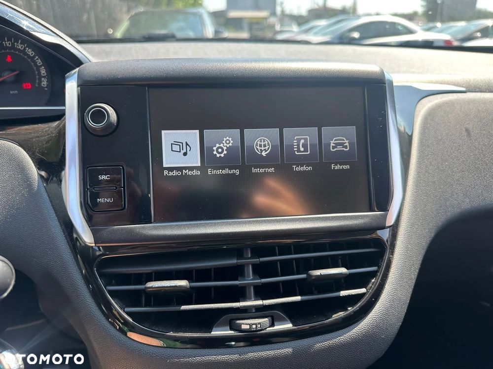 Peugeot 208 82 PureTech Style - 27