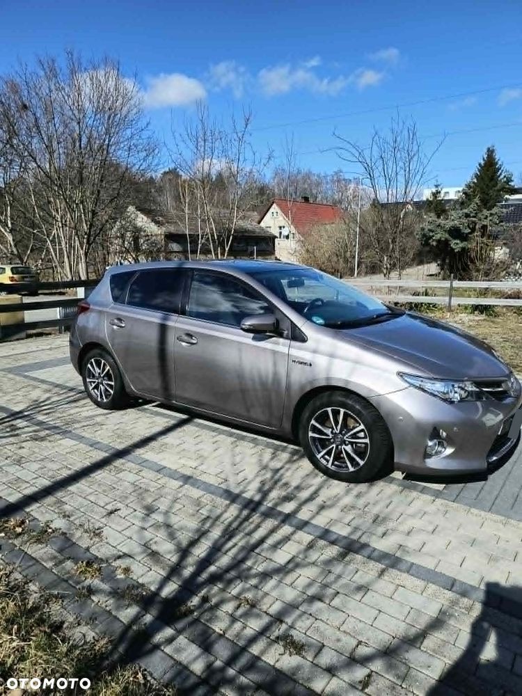 Toyota Auris 1.8 HSD Luna - 3
