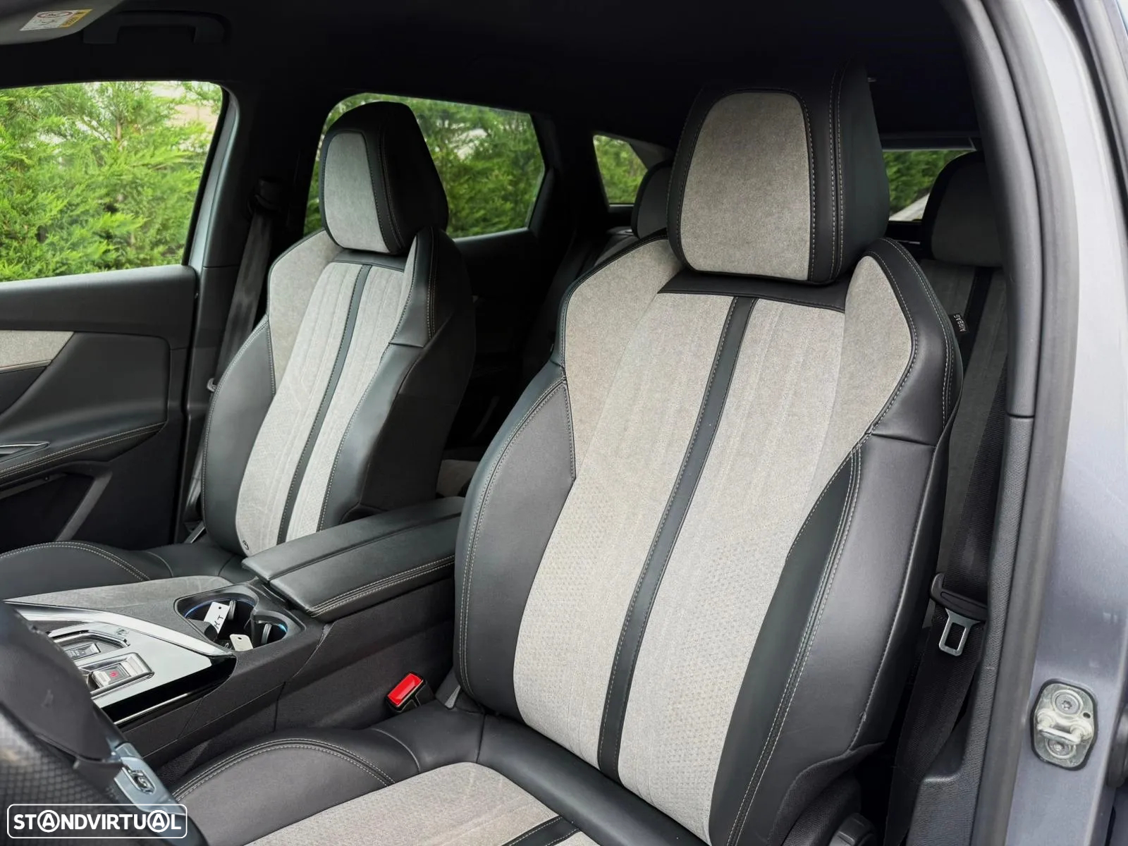 Peugeot 3008 1.6 Hybrid GT Line e-EAT8 - 22