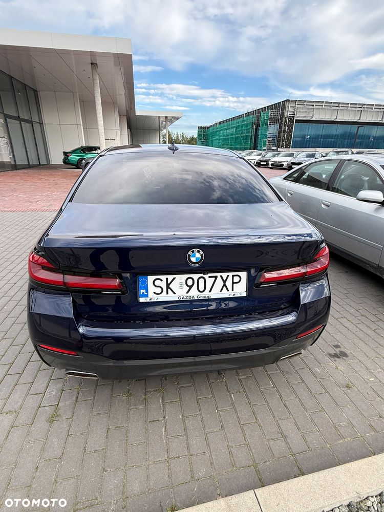 BMW Seria 5 540d xDrive mHEV M Sport sport - 9