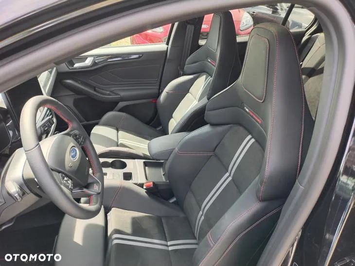 Ford Focus 2.3 EcoBoost ST - 14