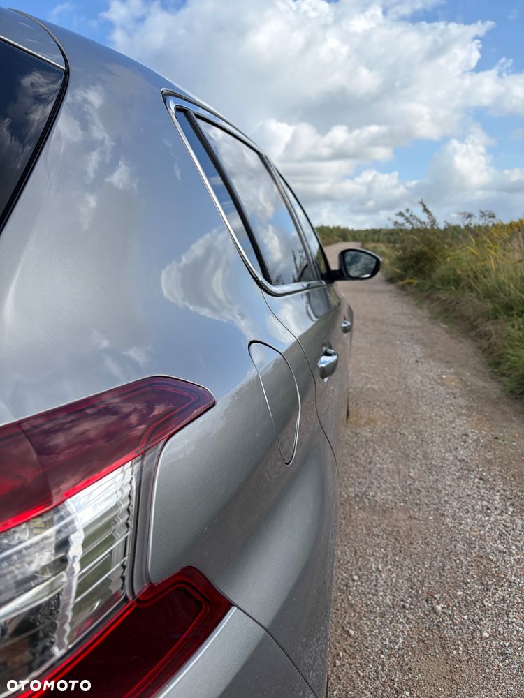 Peugeot 308 1.6 e-HDi Allure S&S - 9
