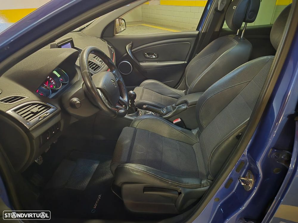Renault Mégane Sport Tourer 1.5 dCi GT Line - 26