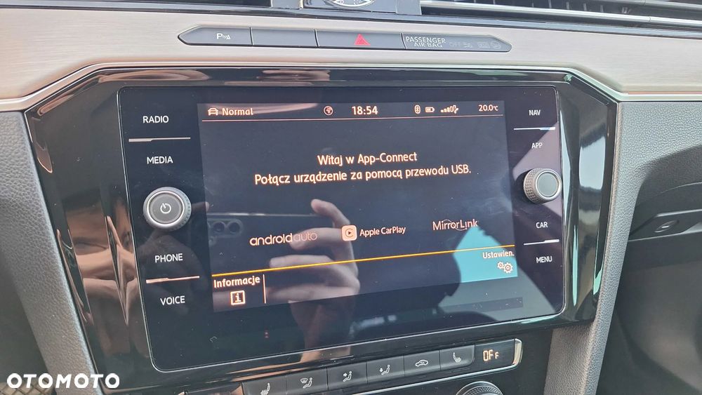 Volkswagen Passat - 33