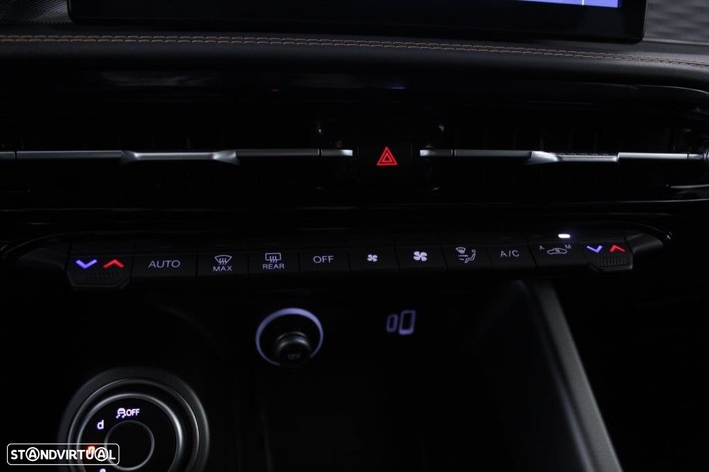 Alfa Romeo Tonale 1.5 Hybrid Veloce - 28