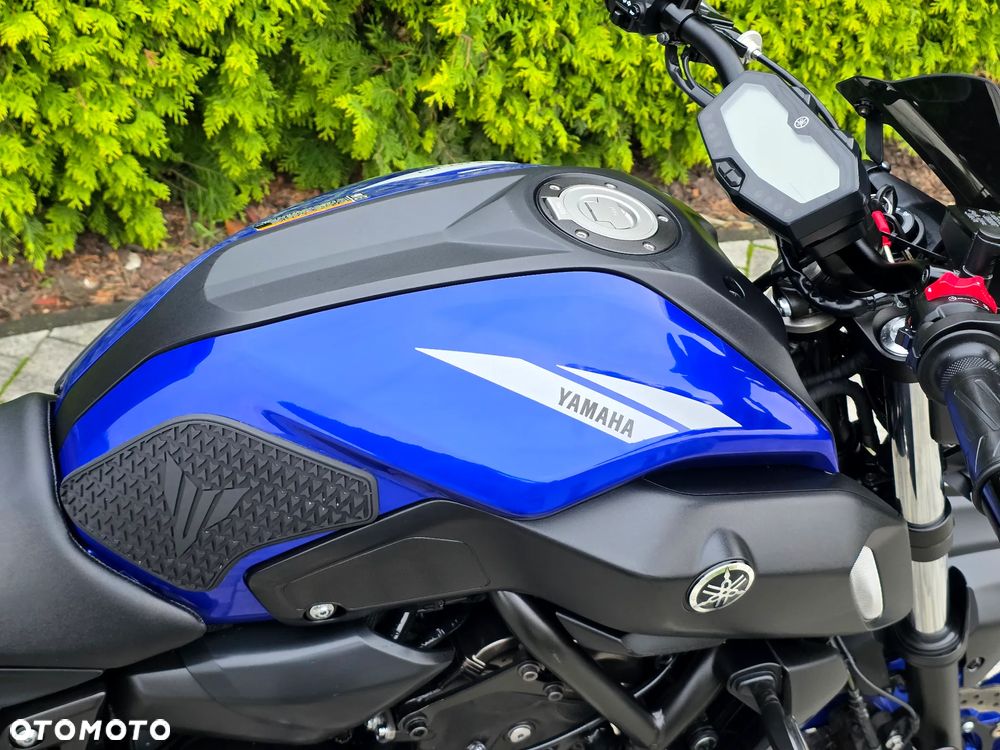 Yamaha MT - 16