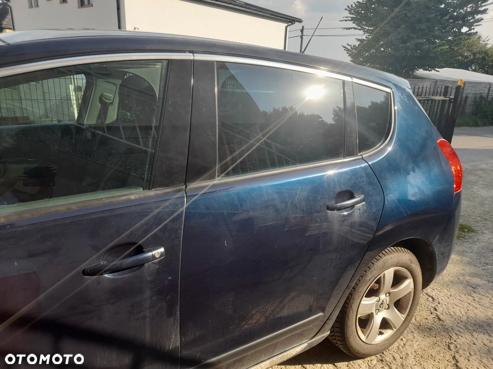 Peugeot 3008 1.6 HDi Premium - 7
