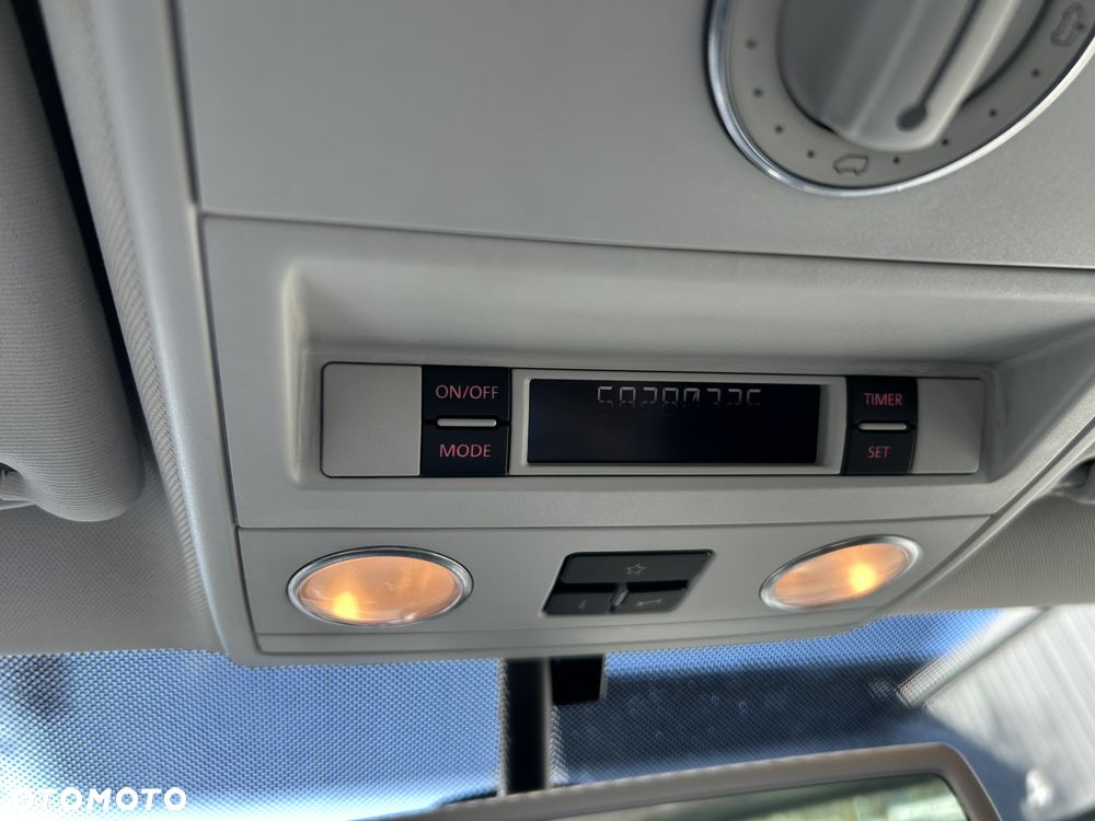 Volkswagen Multivan - 28