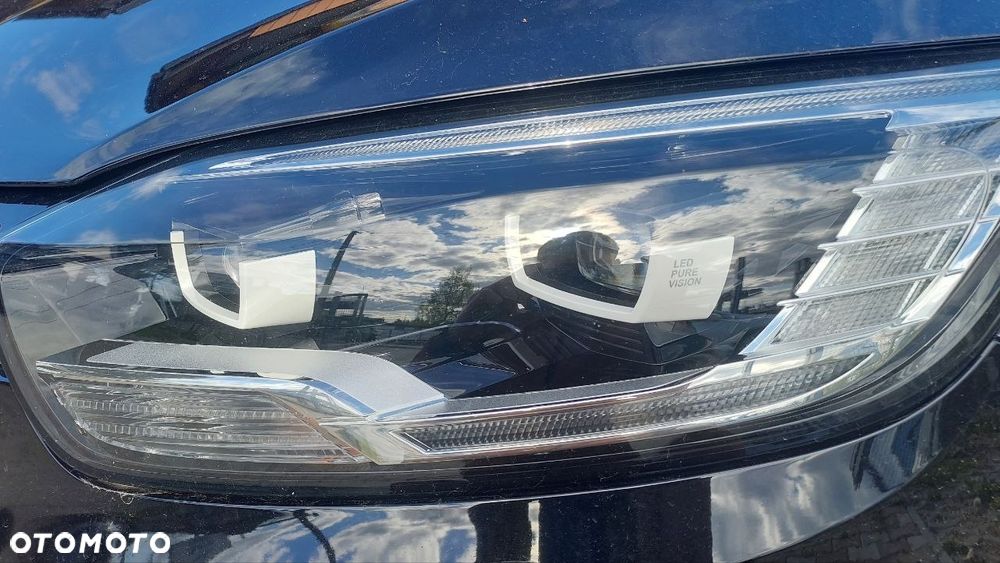 Renault Scenic TCe 115 GPF BUSINESS EDITION - 9