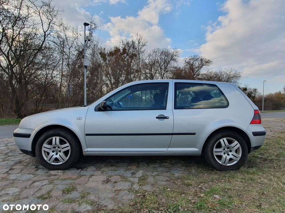 Volkswagen Golf - 9