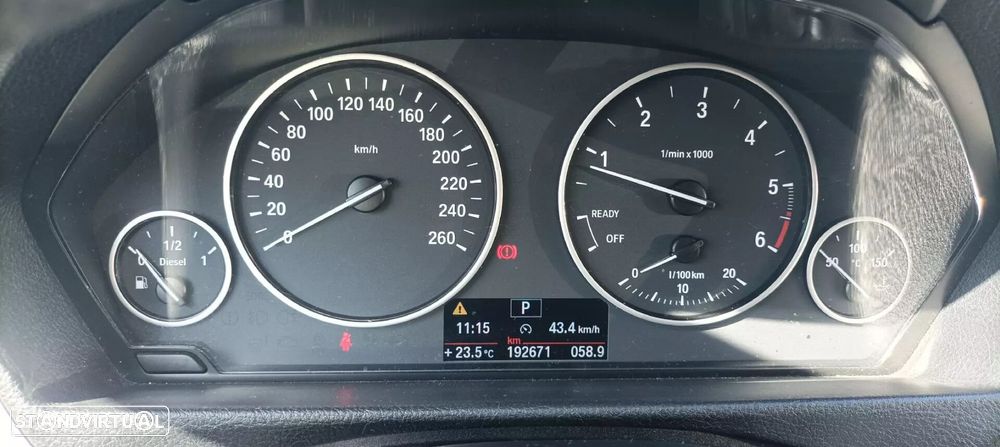 BMW 318 d Auto Line Sport - 16