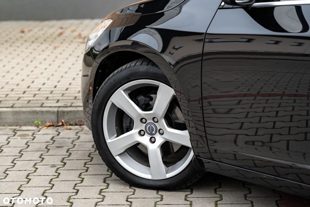 Volvo S60 D5 AWD Geartronic RDesign - 17