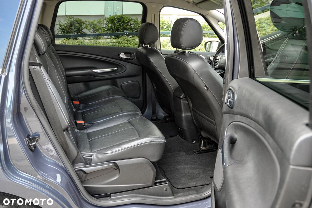 Ford S-Max 2.0 TDCi DPF Titanium - 12