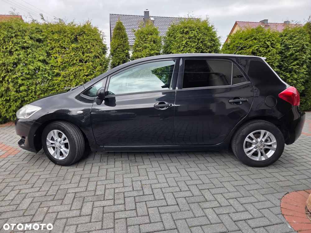 Toyota Auris 1.4 D-4D Terra - 4