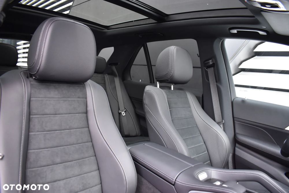 Mercedes-Benz GLE 300 d 4Matic 9G-TRONIC AMG Line Advanced Plus - 20