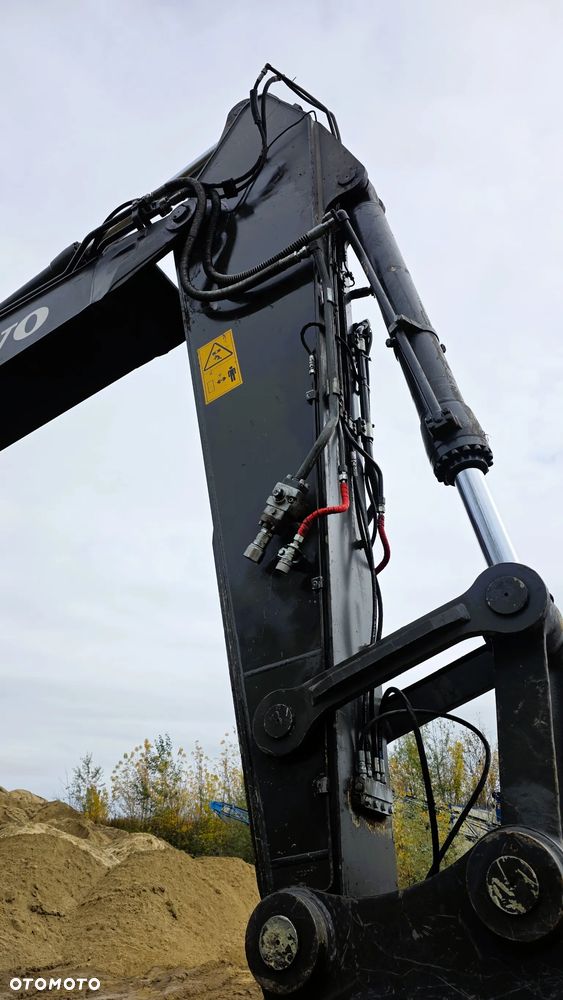 Volvo EC250E - 15