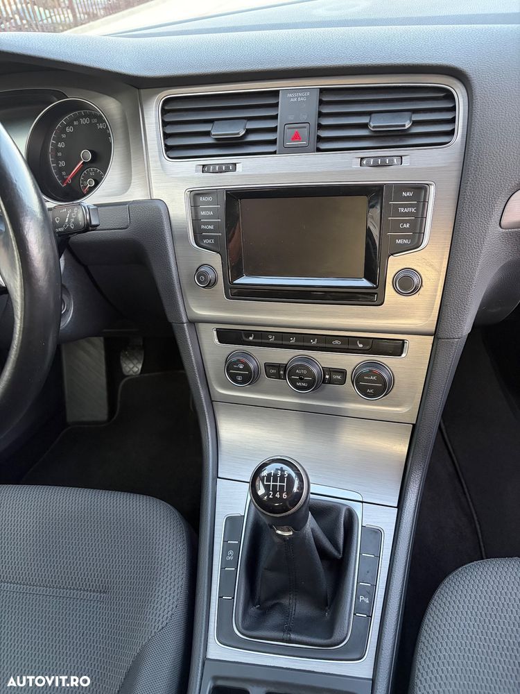 Volkswagen Golf 2.0 TDI (BlueMotion Technology) Highline - 23