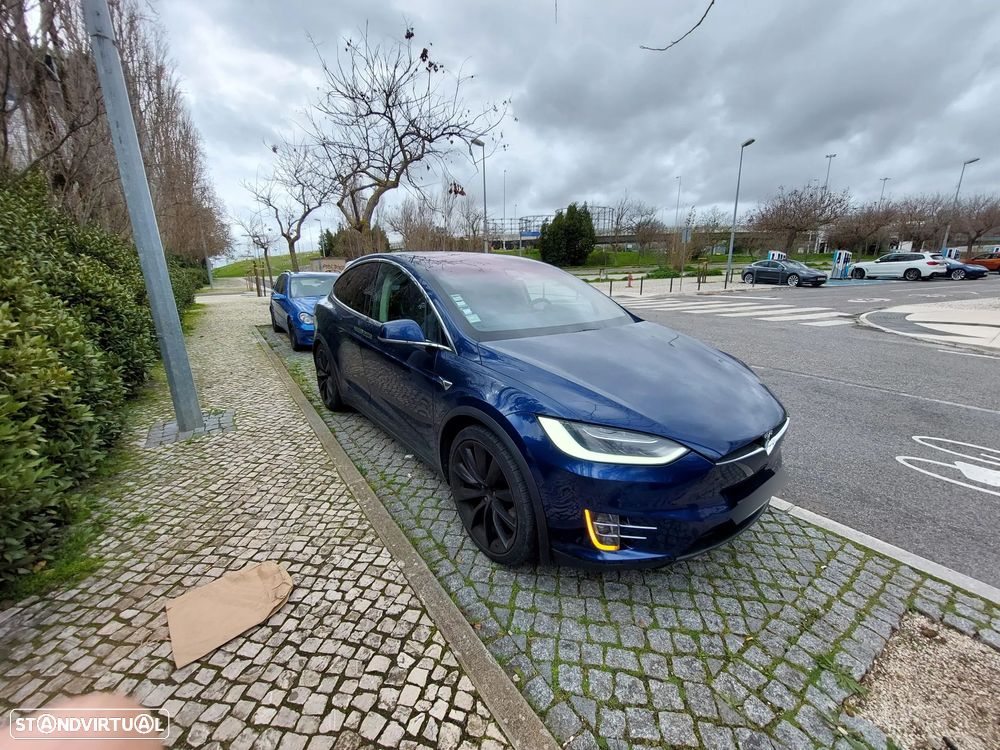 Tesla Model X 90D AWD - 4
