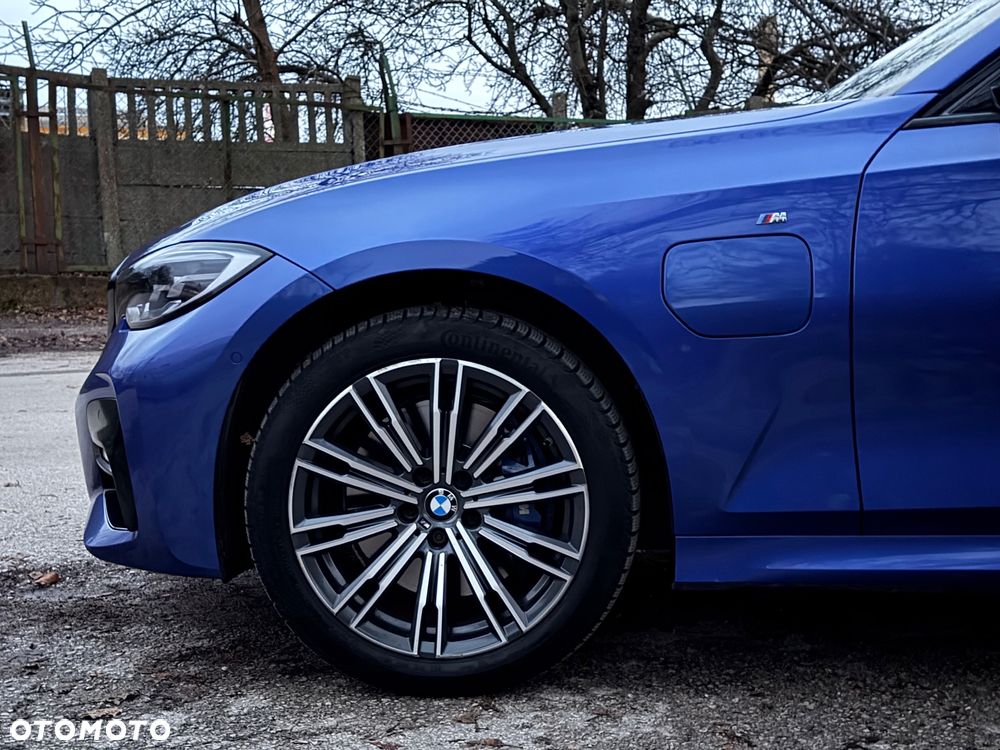 BMW Seria 3 330e Sport Line - 11