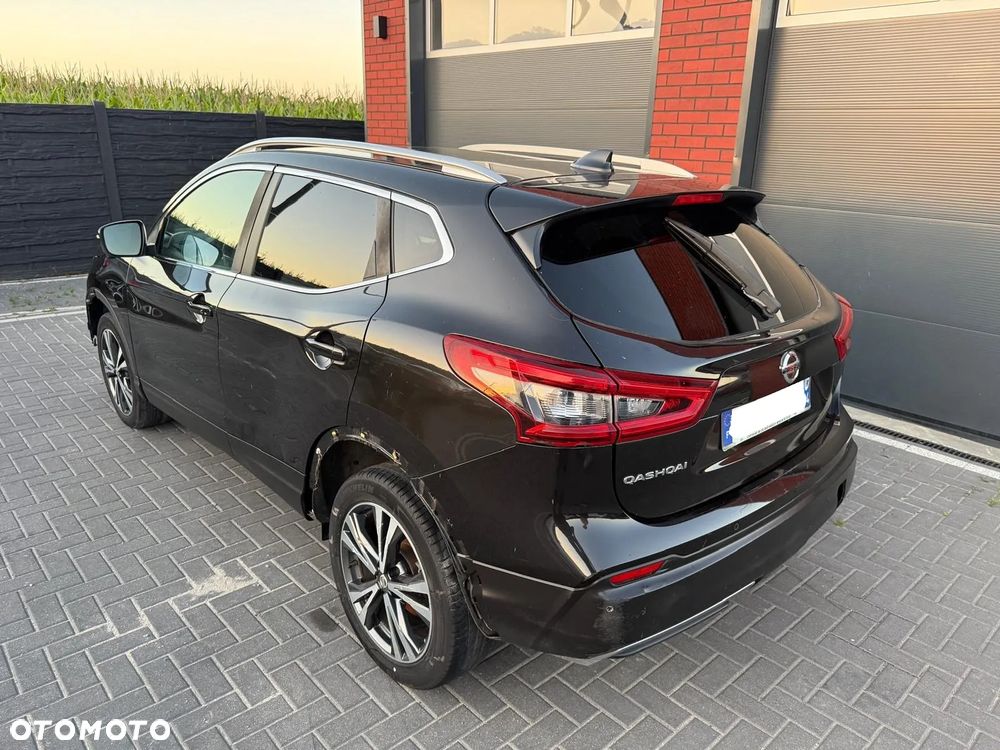 Nissan Qashqai 1.2 DIG-T 360 - 1