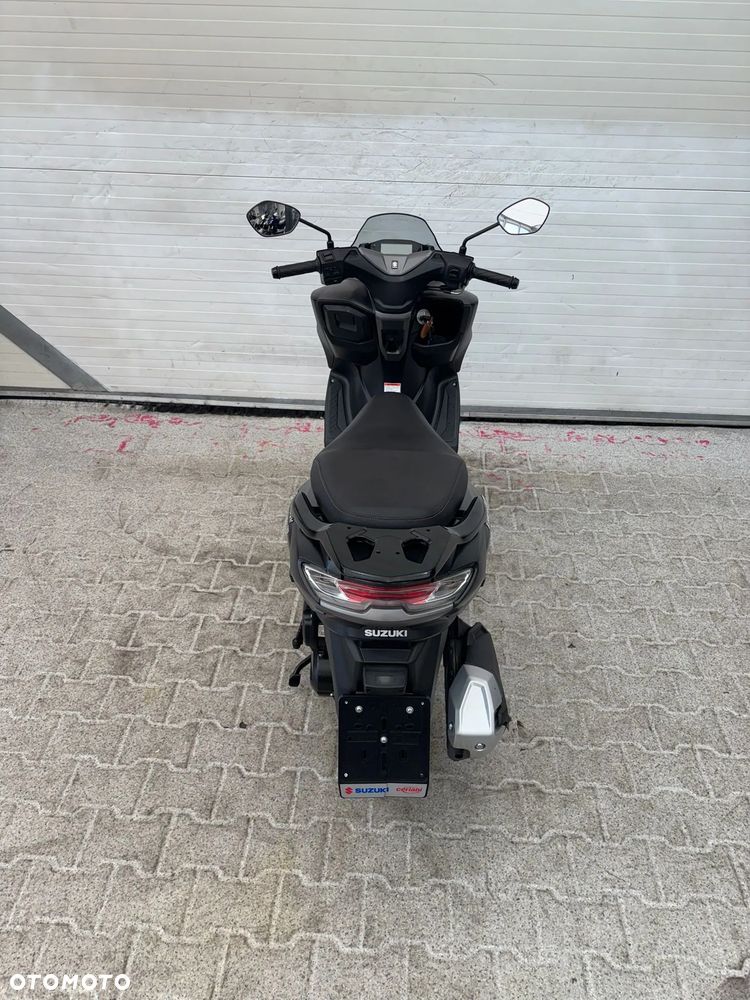 Suzuki Burgman - 34
