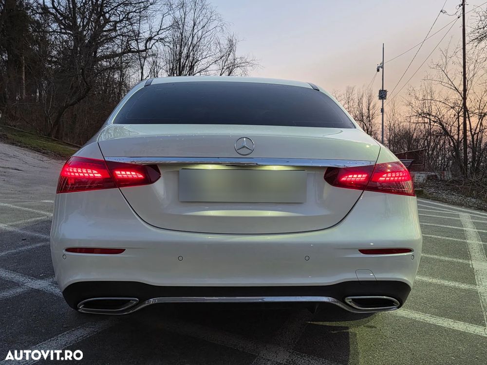 Mercedes-Benz E 200 9G-TRONIC AMG Line - 13