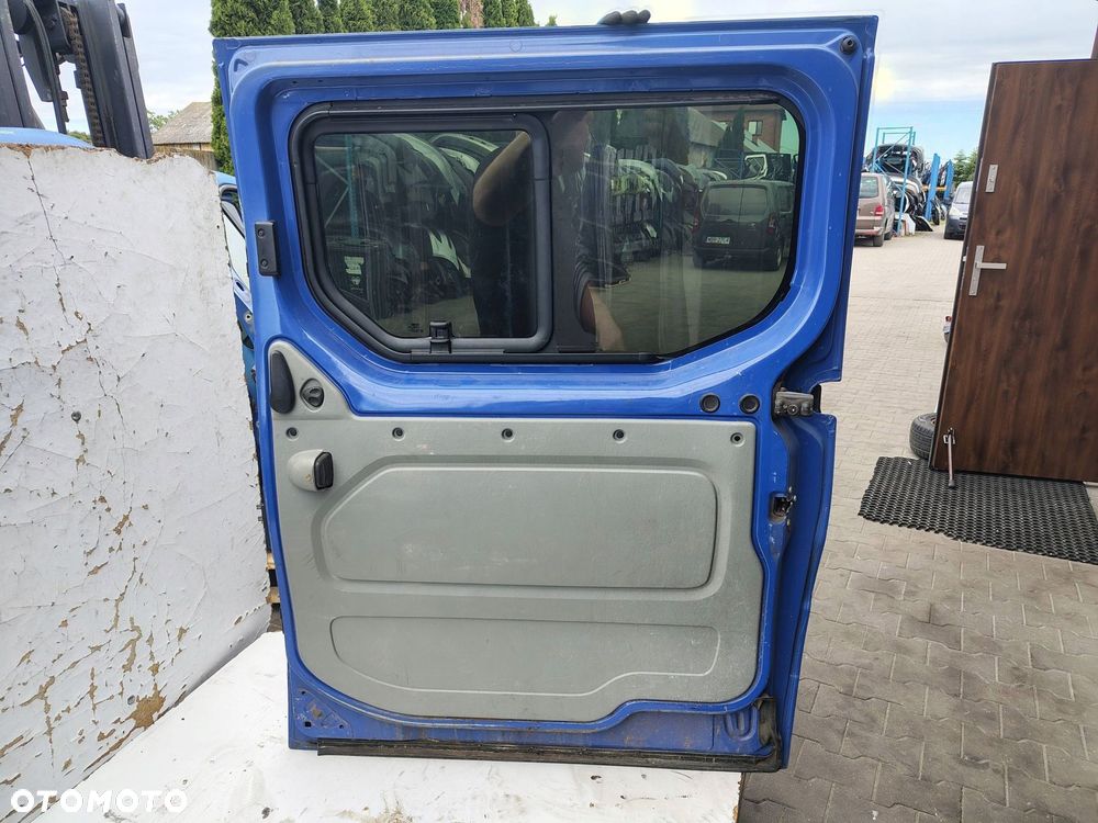 DRZWI BOCZNE PRAWE PRZESUWNE NISSAN PRIMASTAR 1 I - 6