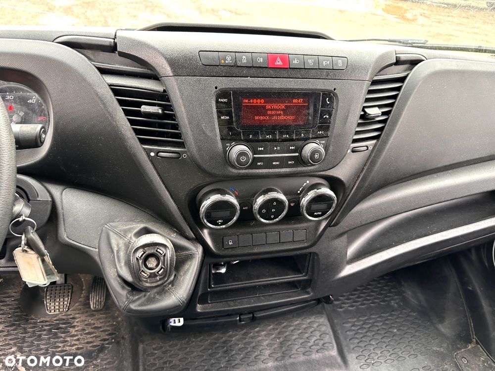 Iveco DAILY 35 - 21