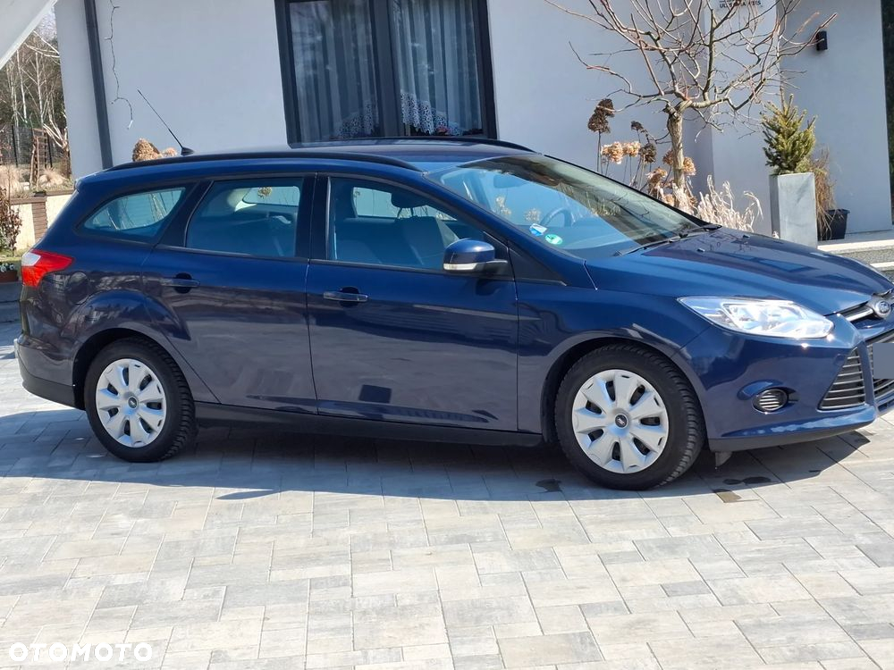 Ford Focus 1.6 TDCi DPF Start-Stopp-System SYNC Edition - 27