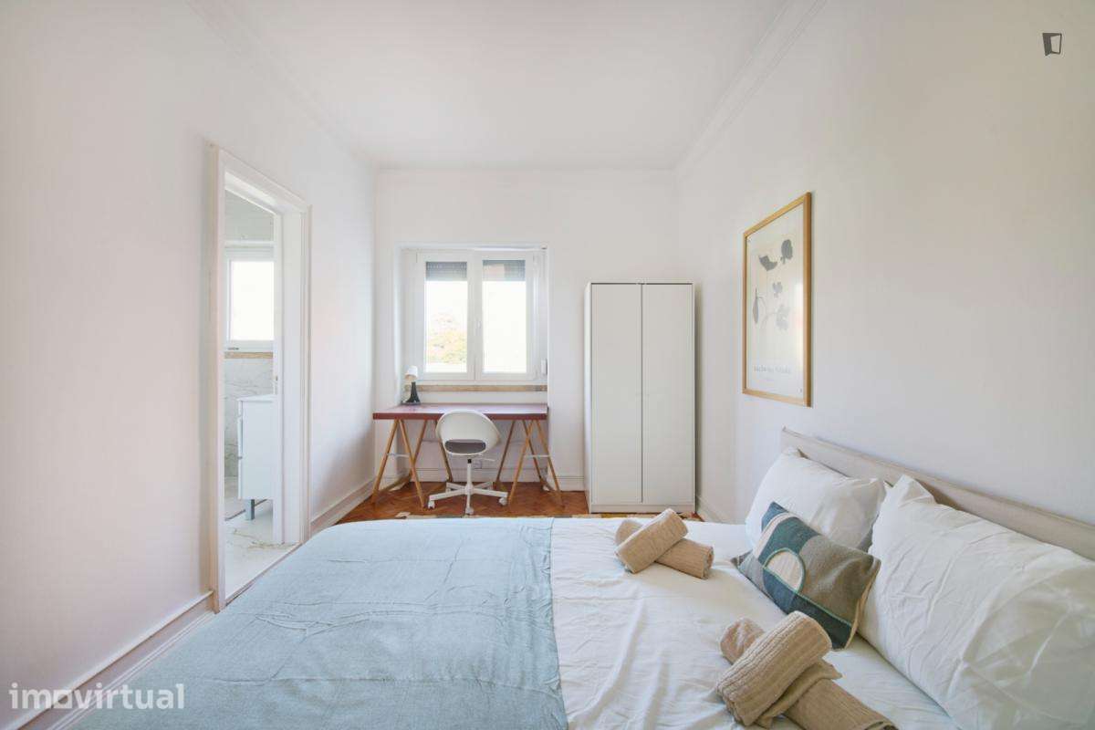 Quarto - localizado em Entrecampos Lisbon - Grande imagem: 3/43