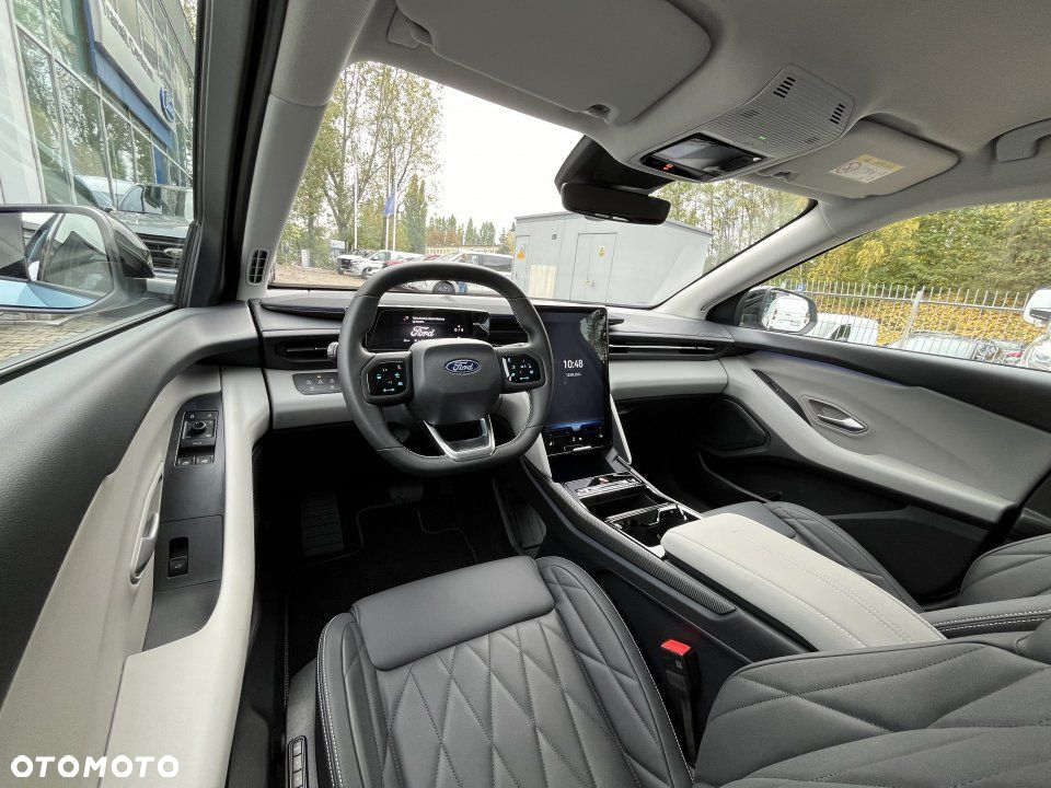 Ford Explorer - 16
