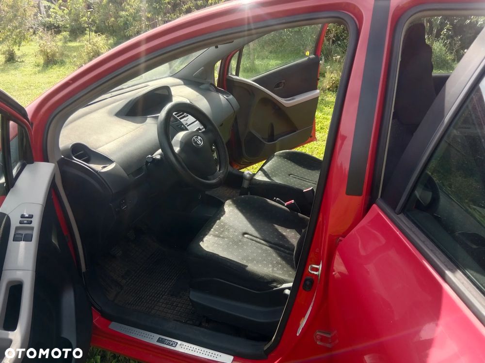 Toyota Yaris 1.3 Luna - 9