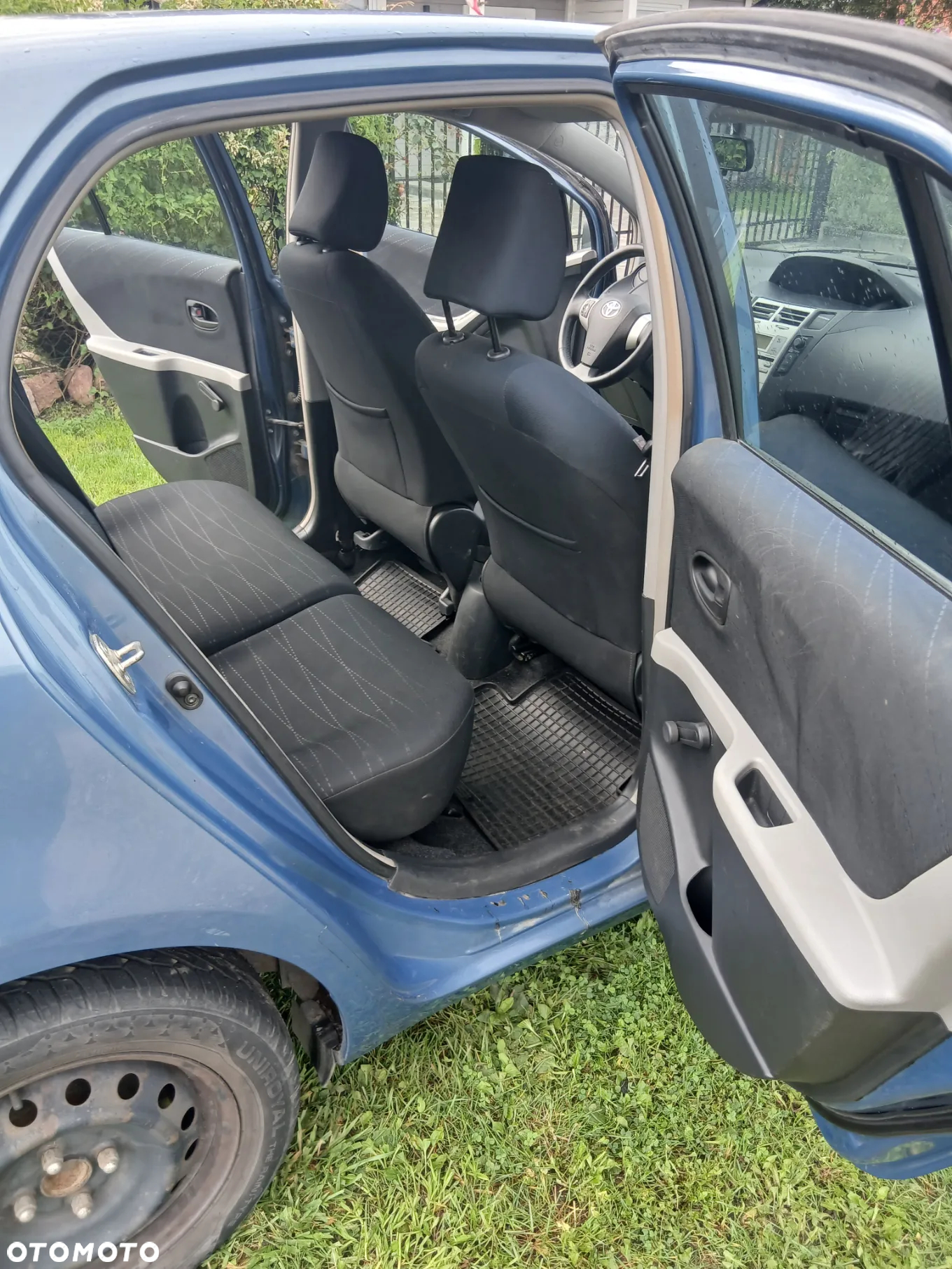Toyota Yaris - 8