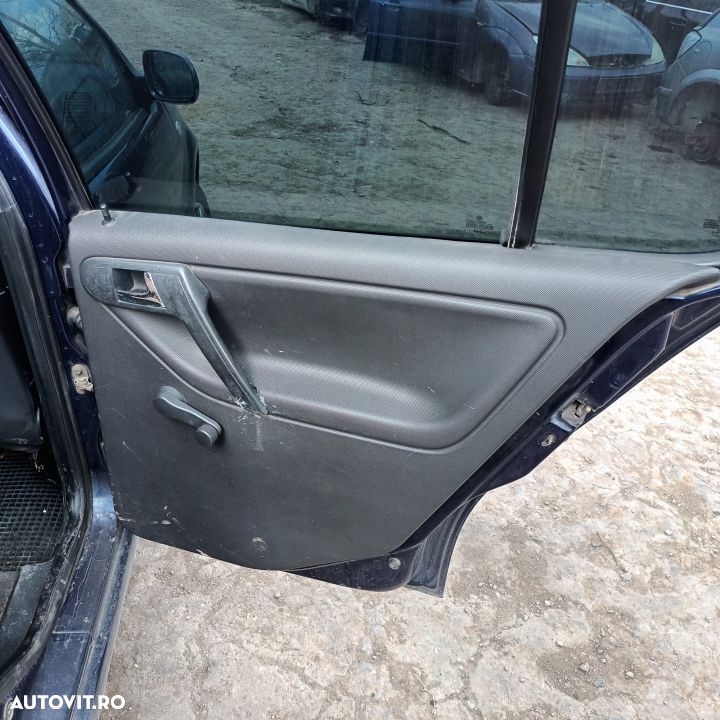 Dezmembrari  VW POLO (6N2)  1999  > 2001 1.4 Benzina - 8