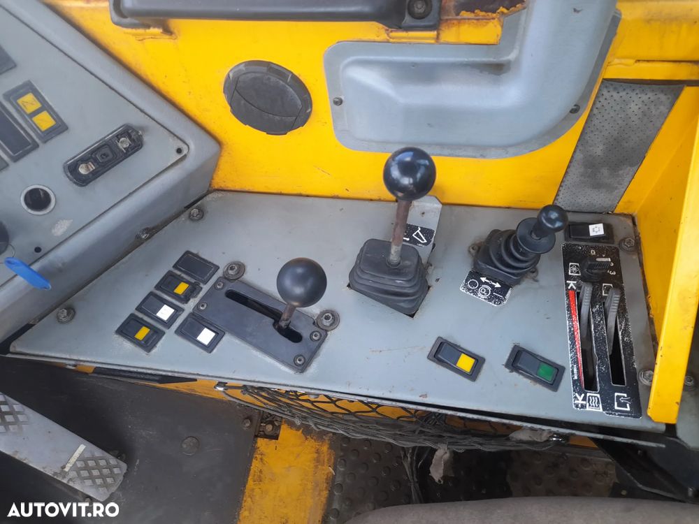 Volvo A35C - 11