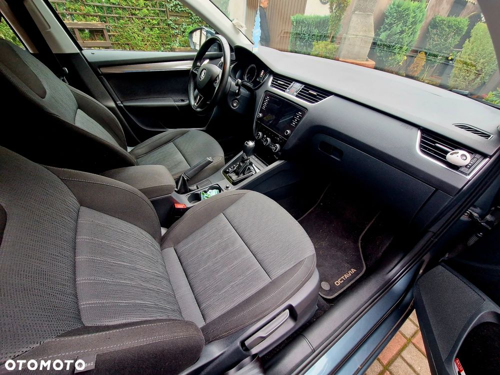 Skoda Octavia 1.4 TSI Style DSG - 8