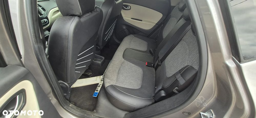 Renault Captur - 17