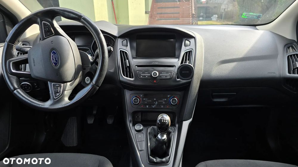 Ford Focus 1.0 EcoBoost Titanium - 8