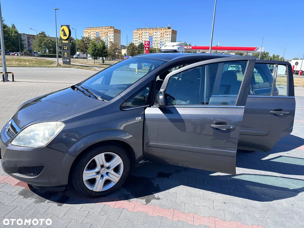 Opel Zafira 1.6 111 - 2
